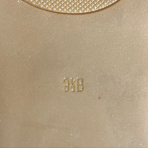 LAUREN RALPH LAUREN Sz  9.5B Silver Strappy Flats Sandals - Picture 9 of 9